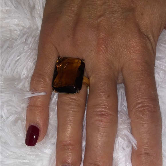 Jewelry - 💍Women ring gold with brown stone